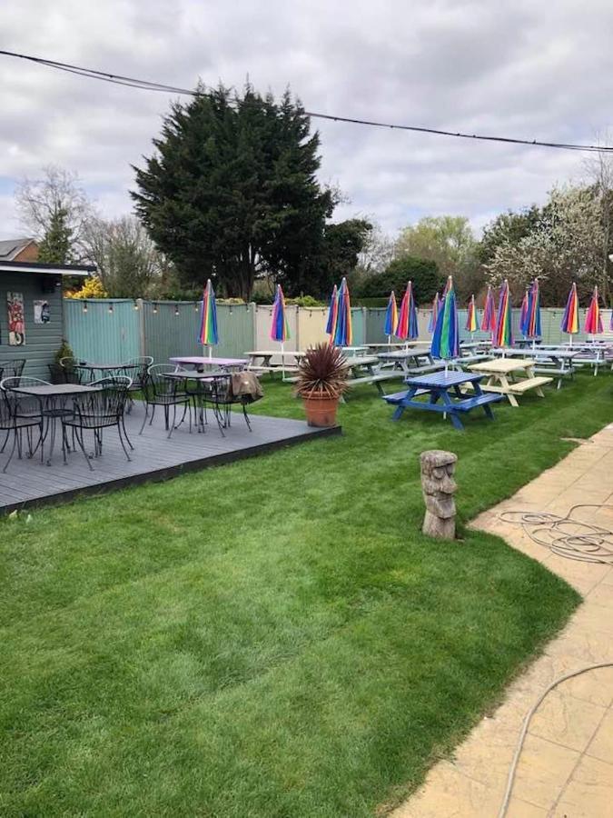 فندق جيلدفوردفي  The Holroyd Arms المظهر الخارجي الصورة