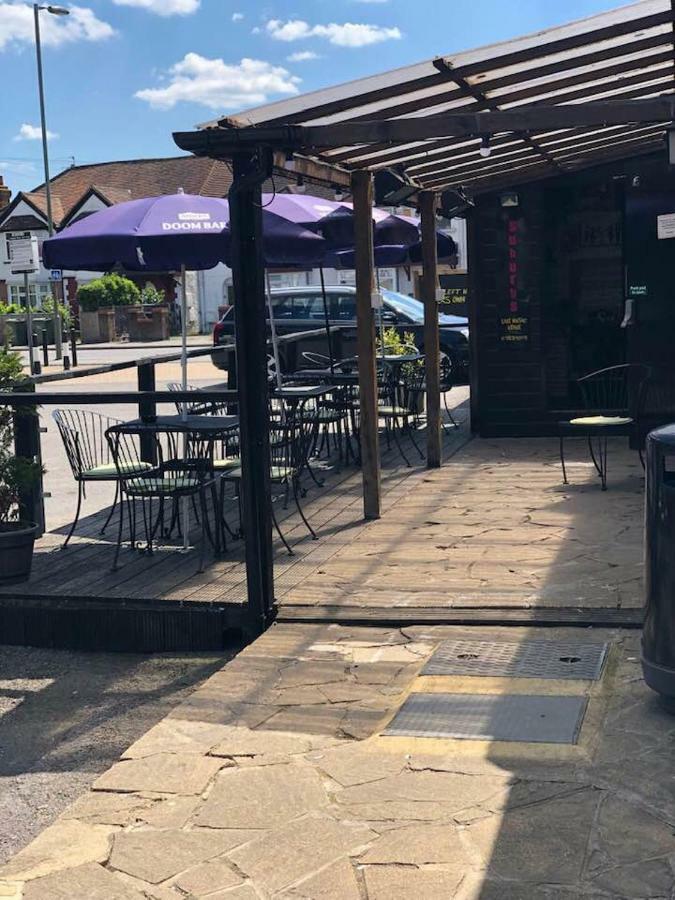 فندق جيلدفوردفي  The Holroyd Arms المظهر الخارجي الصورة